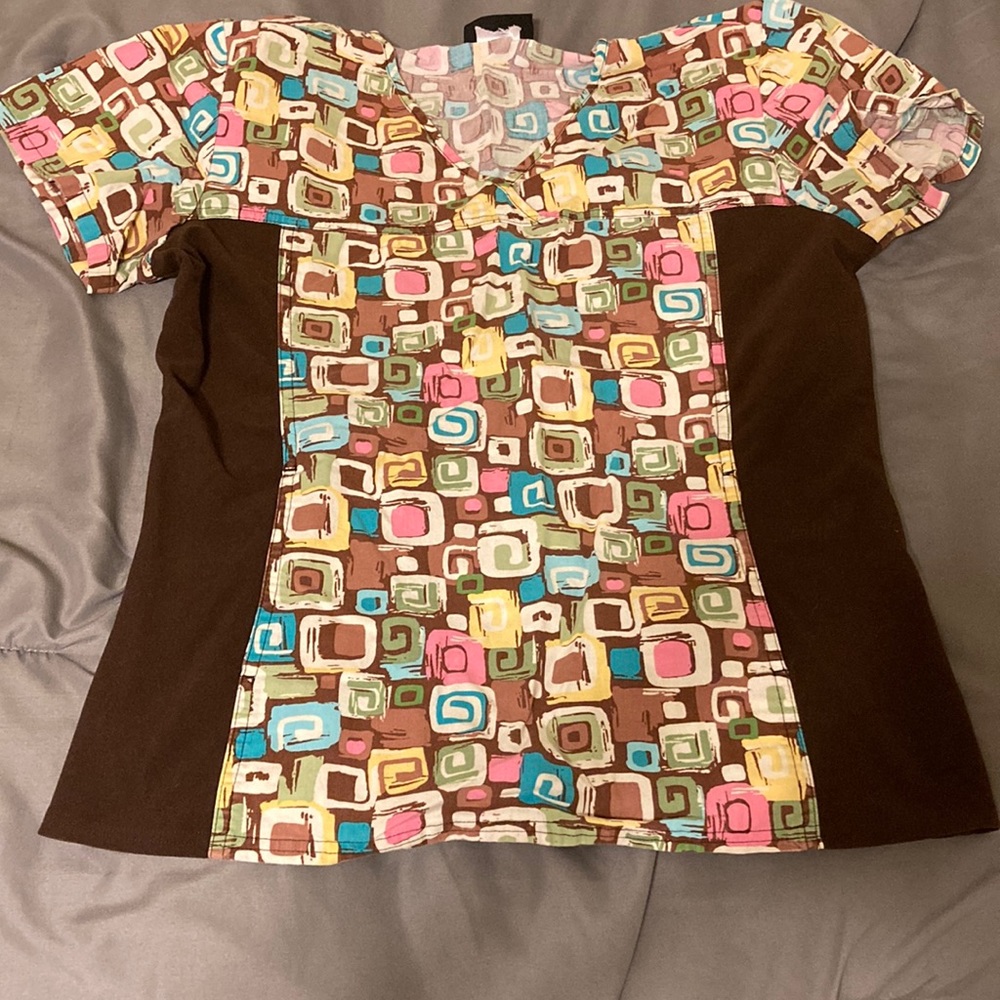 Brown Swirl Cherokee Scrub Top
